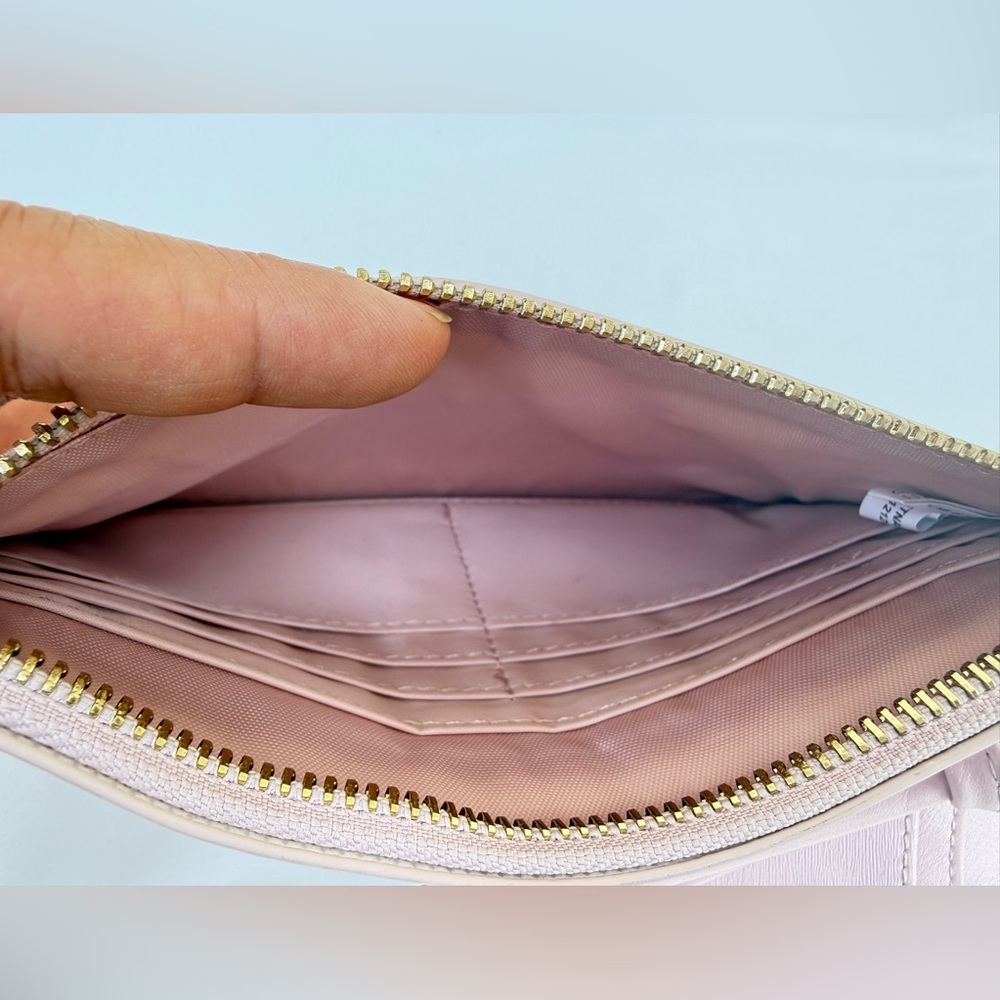 ๐ Stylish Pink Wristlet Wallet Set โ 2 Pieces! ๐ - Picture 8 of 16